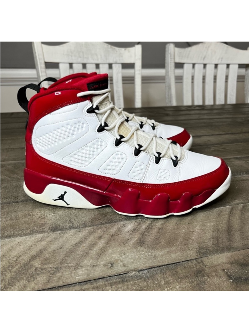 Nike Air Jordan 9 Gym
Red Sneakers Sz 10.5